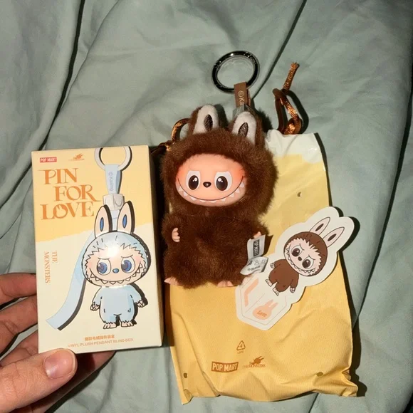 Labubu Pin For Love - L- “Love ” - Picture 3 of 8